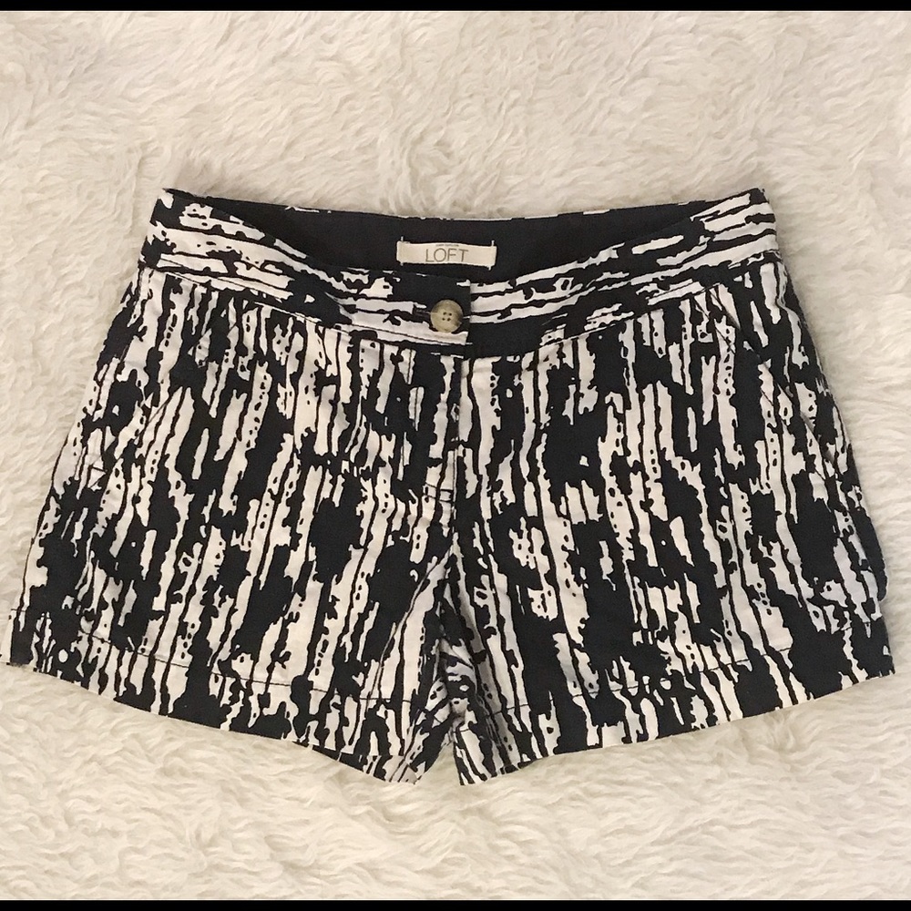 Ann Taylor Loft Navy/White Patterned Shorts, Sz. 4